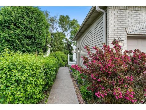 2701 Ashley Terrace New Brighton MN 55112