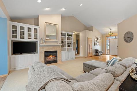 7360 Peltier Circle Centerville MN 55038