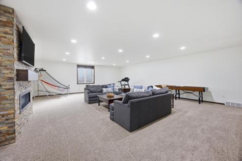 3839 Reserve Drive E West Fargo ND 58078