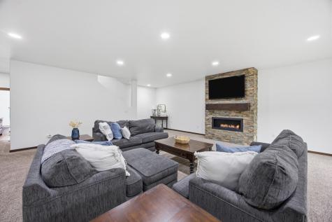 3839 Reserve Drive E West Fargo ND 58078