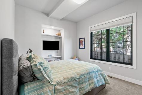 5043 Ewing Avenue S Minneapolis MN 55410