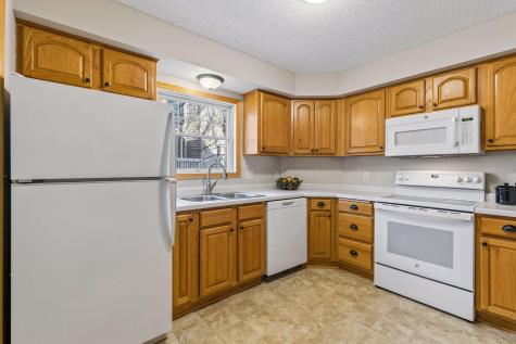 14301 Bedford Drive Eden Prairie MN 55346