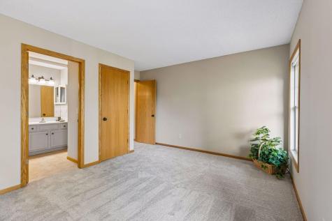 14301 Bedford Drive Eden Prairie MN 55346