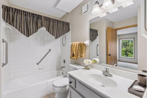 14301 Bedford Drive Eden Prairie MN 55346
