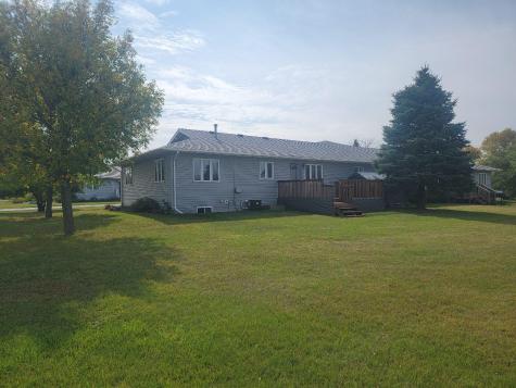 815 6th Avenue NE Perham MN 56573