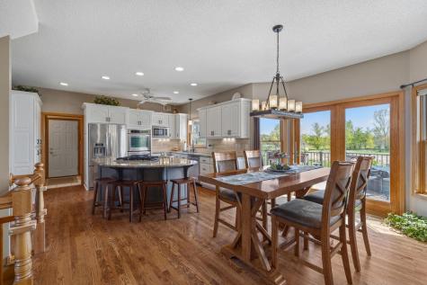 744 Theis Drive Shakopee MN 55379