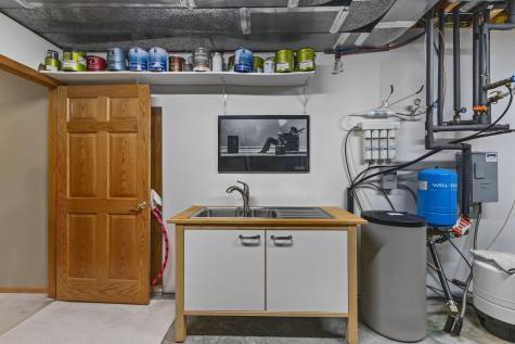 744 Theis Drive Shakopee MN 55379