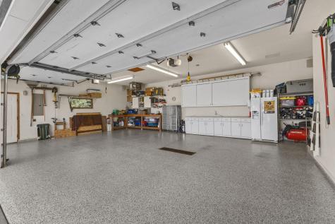744 Theis Drive Shakopee MN 55379