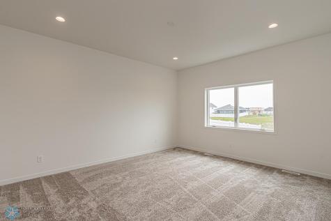 3187 66th Avenue S Fargo ND 58104