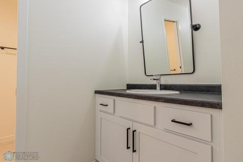 3187 66th Avenue S Fargo ND 58104