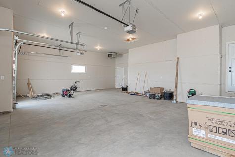 3187 66th Avenue S Fargo ND 58104