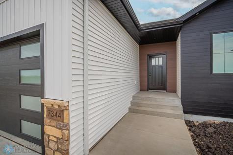 3187 66th Avenue S Fargo ND 58104