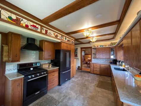 605 Park Street Jackson MN 56143