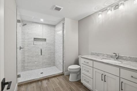 5319 Glenwood Avenue Golden Valley MN 55422