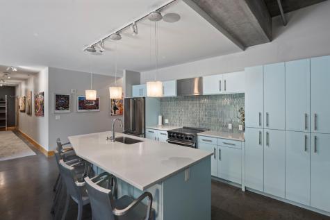 345 6th Avenue N Minneapolis MN 55401