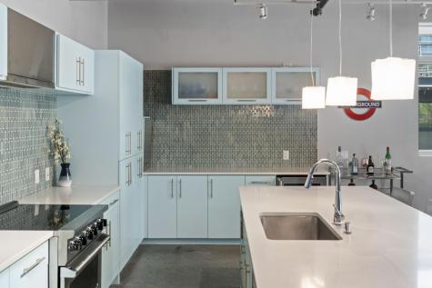 345 6th Avenue N Minneapolis MN 55401