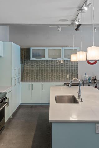 345 6th Avenue N Minneapolis MN 55401