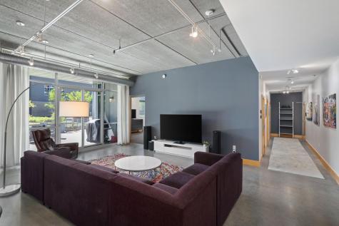 345 6th Avenue N Minneapolis MN 55401