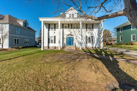 414 E Division Street Elbow Lake MN 56531