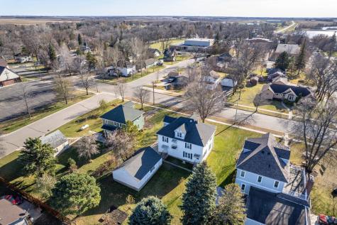 414 E Division Street Elbow Lake MN 56531