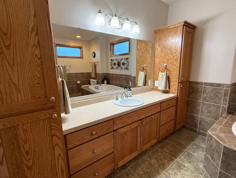 1007 6th Avenue NE Dilworth MN 56529