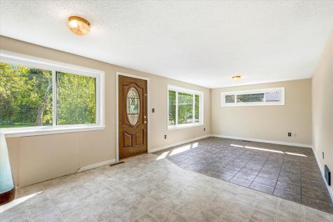 25 W 7th Street Rush City MN 55069
