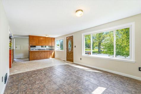 25 W 7th Street Rush City MN 55069