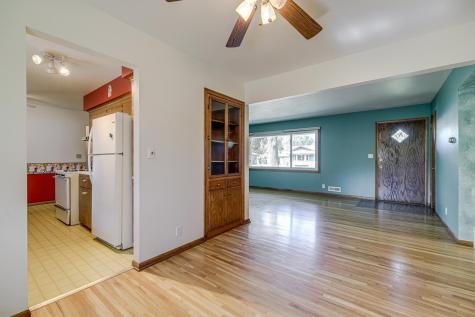 7124 Kyle Avenue N Brooklyn Center MN 55429