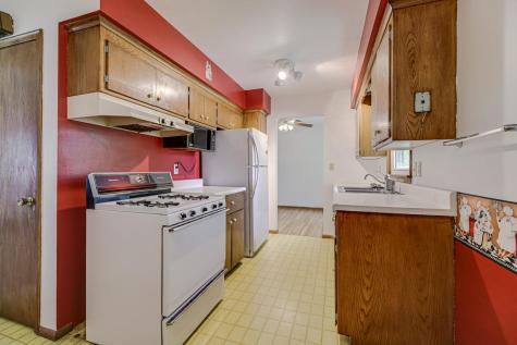 7124 Kyle Avenue N Brooklyn Center MN 55429