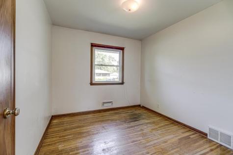 7124 Kyle Avenue N Brooklyn Center MN 55429