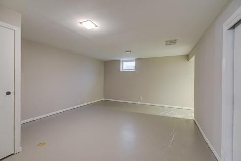 7124 Kyle Avenue N Brooklyn Center MN 55429