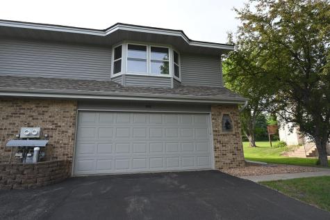 800 Buckingwood Court Chanhassen MN 55317