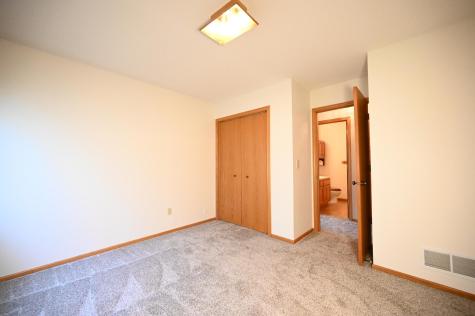 800 Buckingwood Court Chanhassen MN 55317