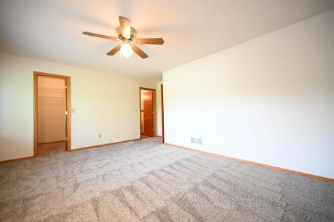 800 Buckingwood Court Chanhassen MN 55317