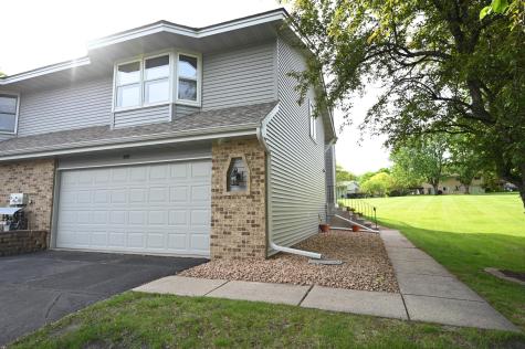 800 Buckingwood Court Chanhassen MN 55317