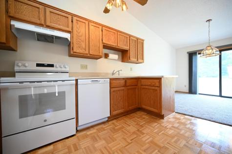 800 Buckingwood Court Chanhassen MN 55317