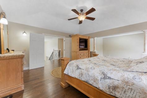 6453 Oxford Road N Shakopee MN 55379