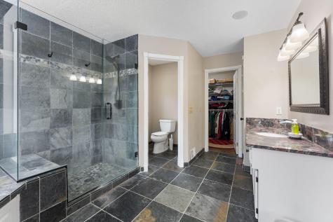 6453 Oxford Road N Shakopee MN 55379