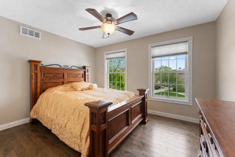 6453 Oxford Road N Shakopee MN 55379