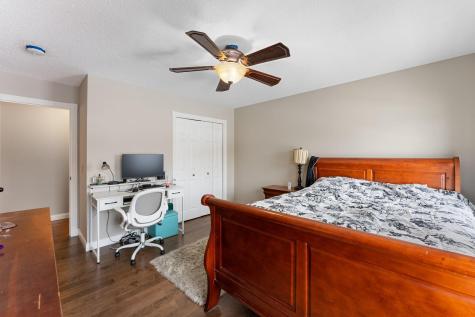 6453 Oxford Road N Shakopee MN 55379