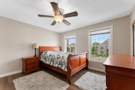 6453 Oxford Road N Shakopee MN 55379