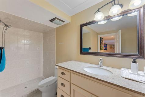 6453 Oxford Road N Shakopee MN 55379