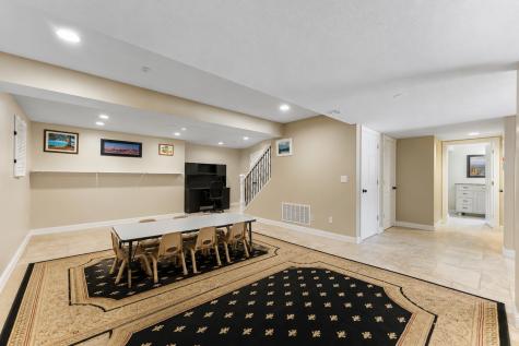 6453 Oxford Road N Shakopee MN 55379