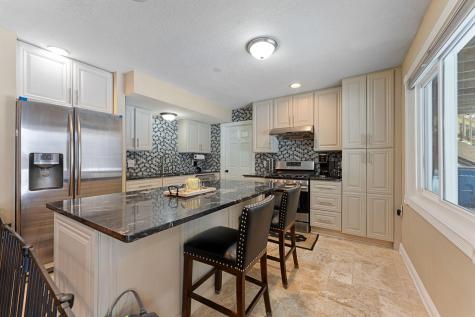 6453 Oxford Road N Shakopee MN 55379