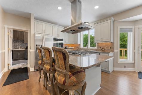 6453 Oxford Road N Shakopee MN 55379