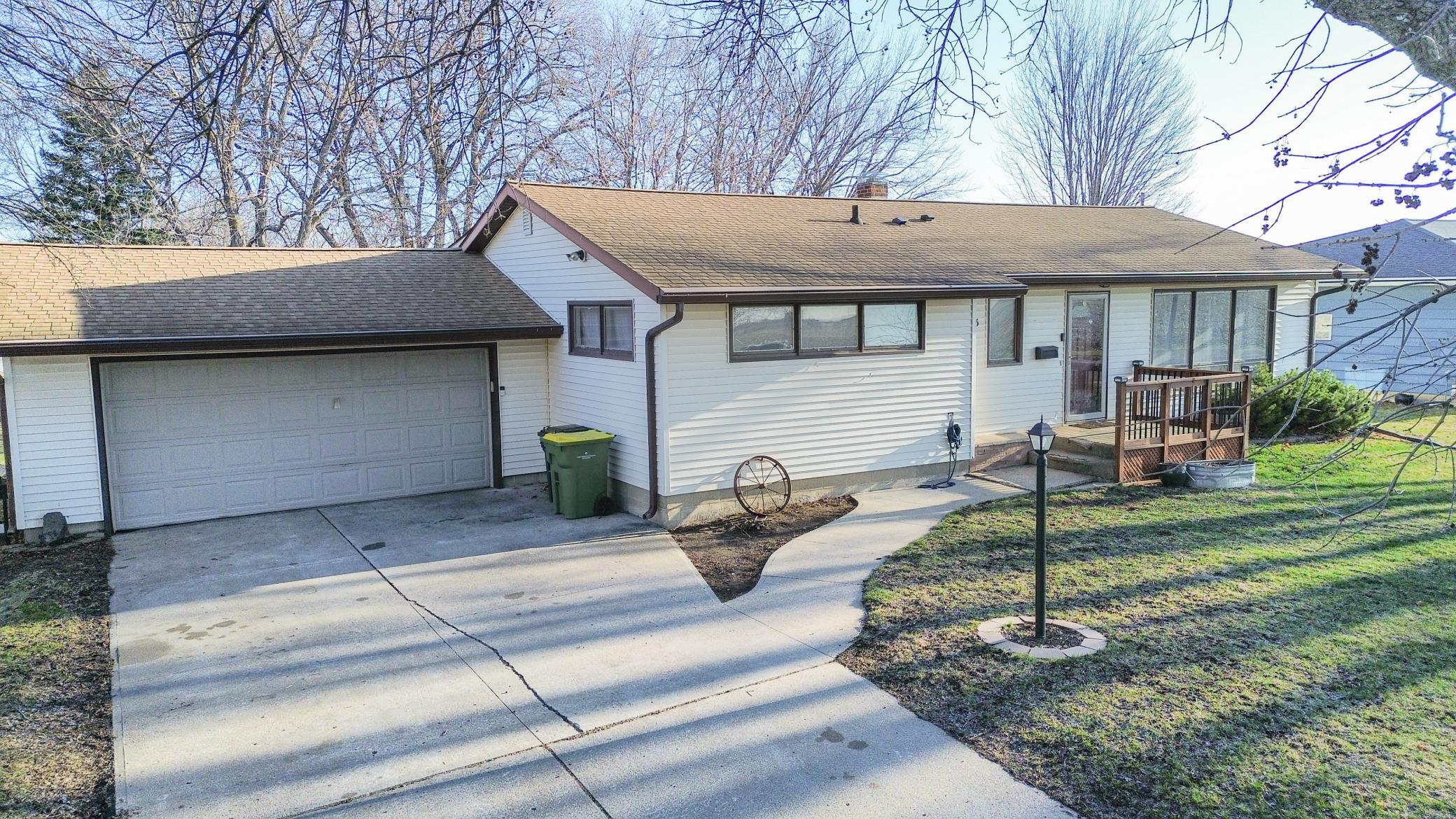 513 E Hollett Street Tracy MN 56175