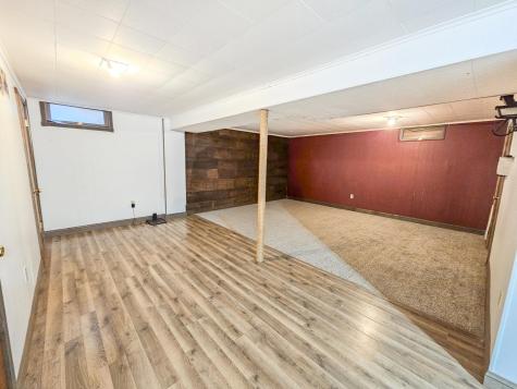 513 E Hollett Street Tracy MN 56175