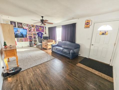 513 E Hollett Street Tracy MN 56175