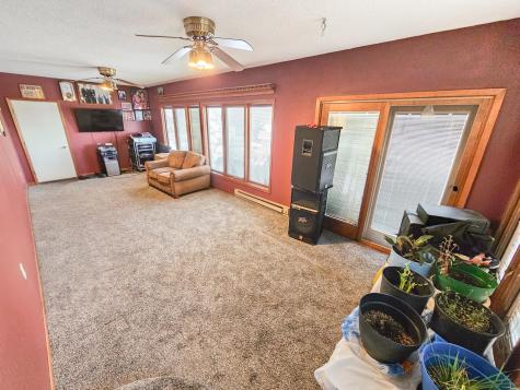 513 E Hollett Street Tracy MN 56175