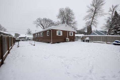 1909 9th Avenue S Fargo ND 58103